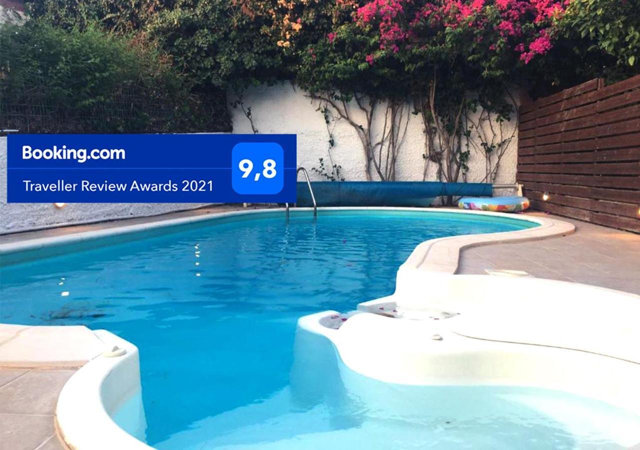 Villa Christina With Private Pool In Saronida, Near Stunning Beaches, Athens Airport & Sounio Kültér fotó